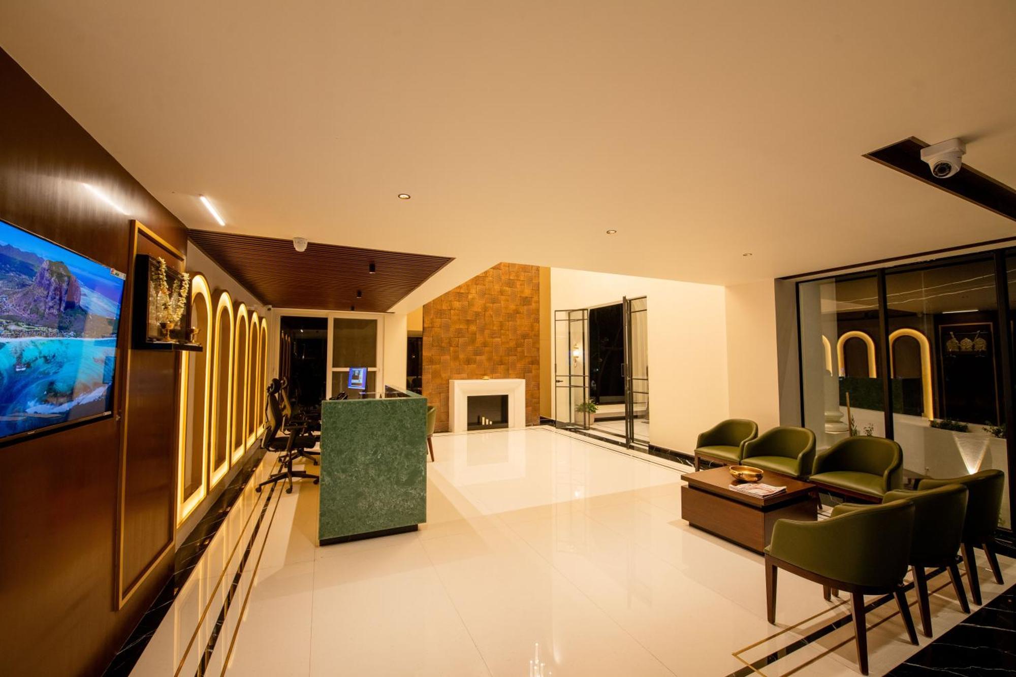 Hotel Mysore Radiance Exteriör bild
