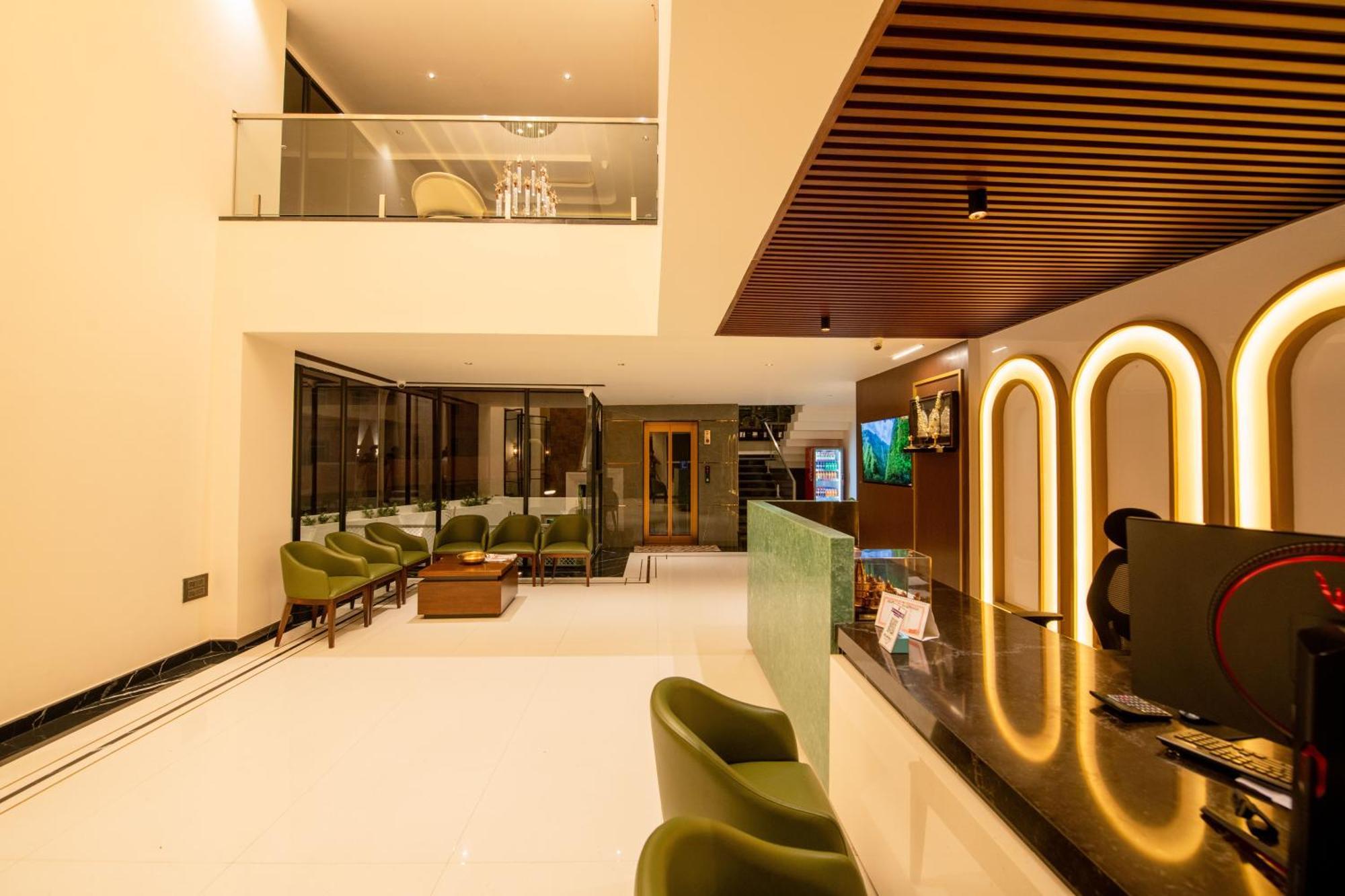 Hotel Mysore Radiance Exteriör bild