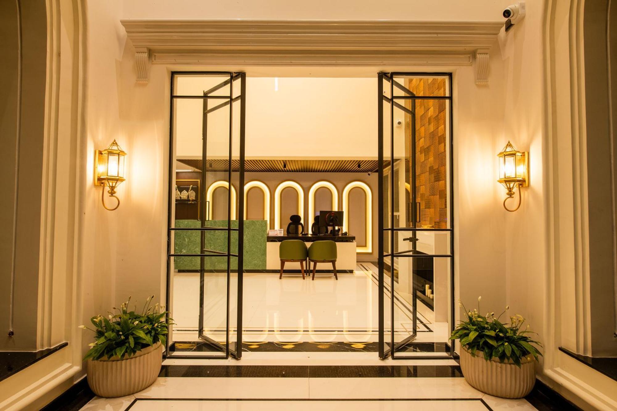 Hotel Mysore Radiance Exteriör bild