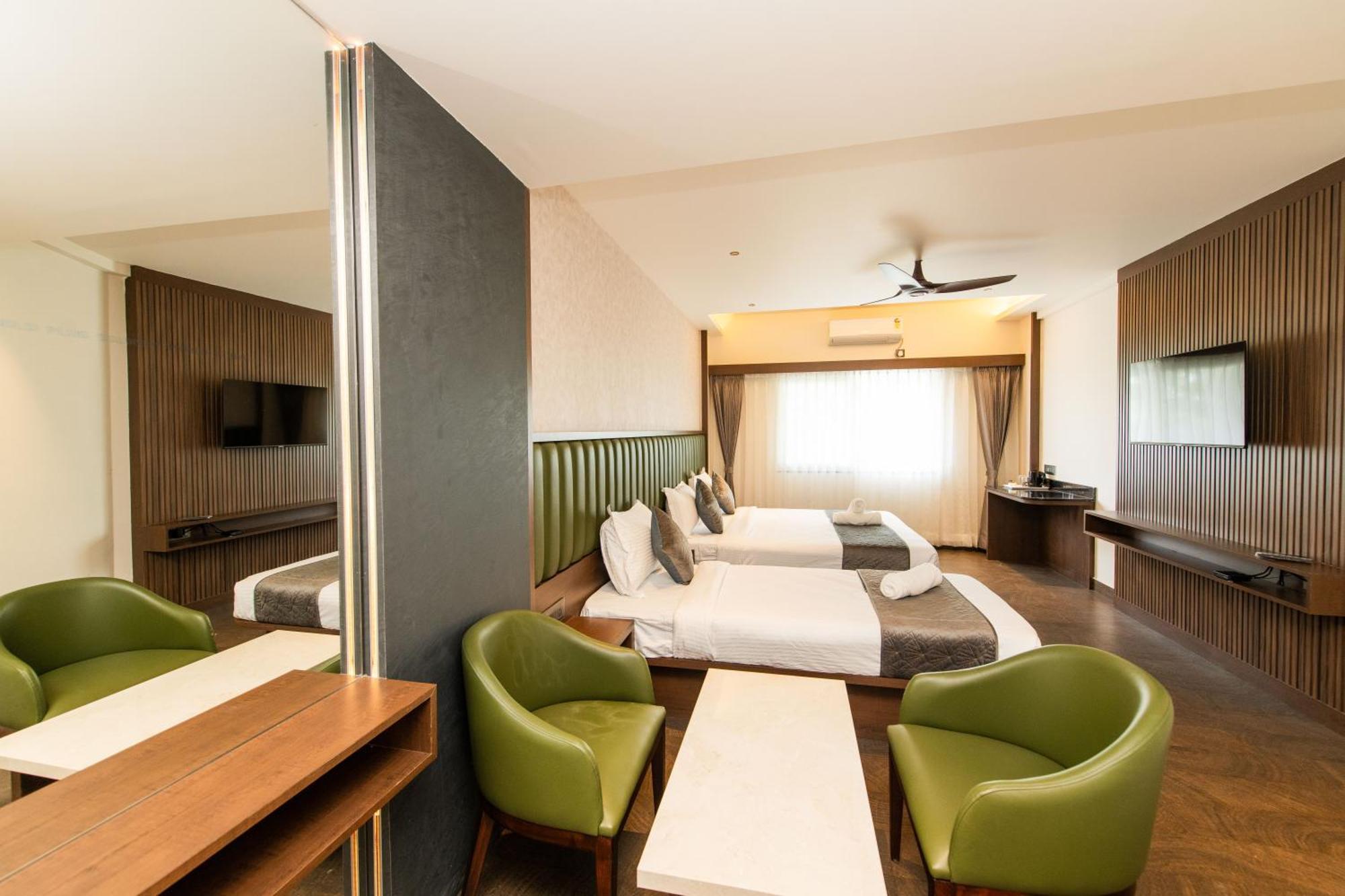 Hotel Mysore Radiance Exteriör bild