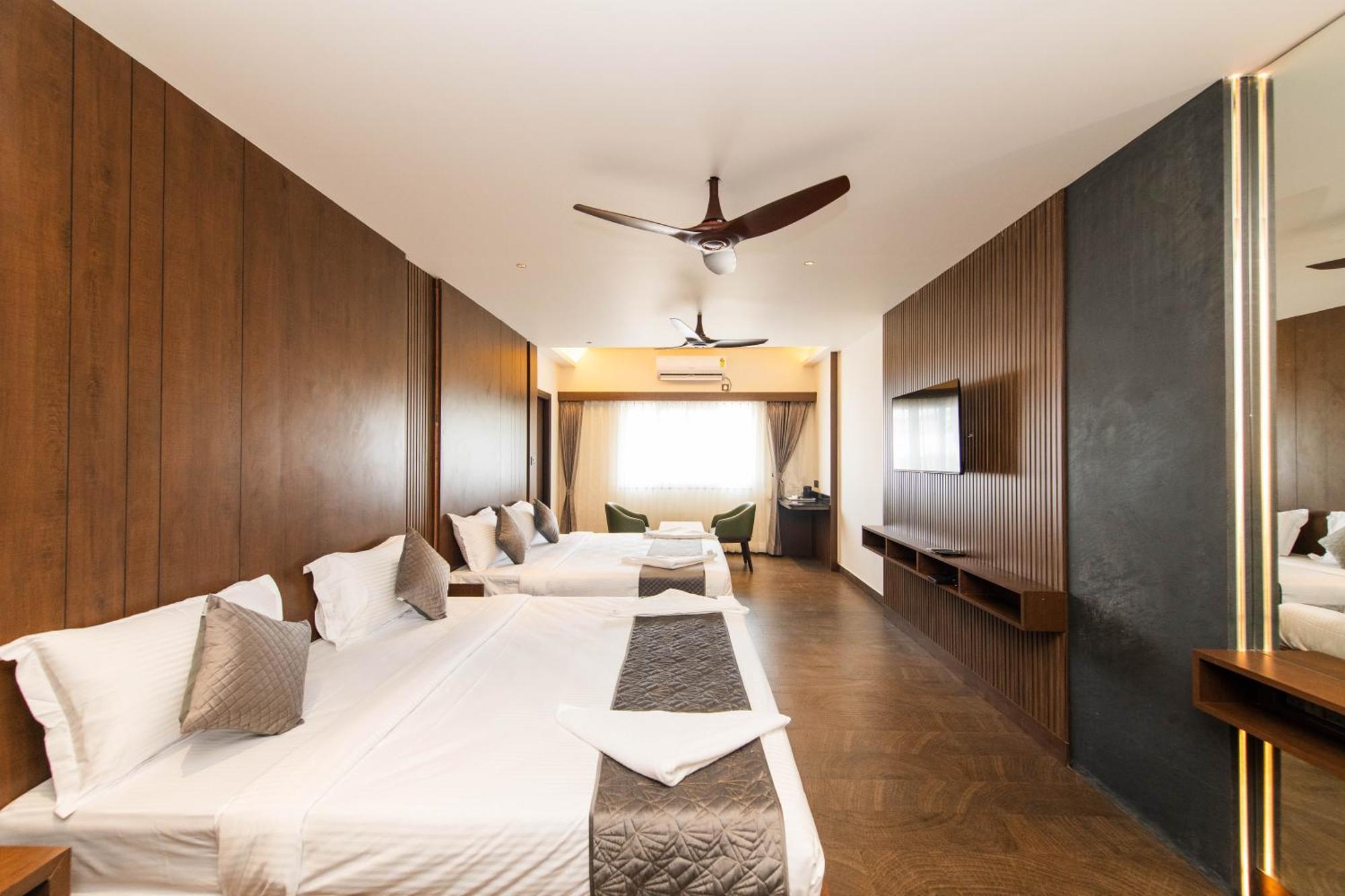 Hotel Mysore Radiance Exteriör bild