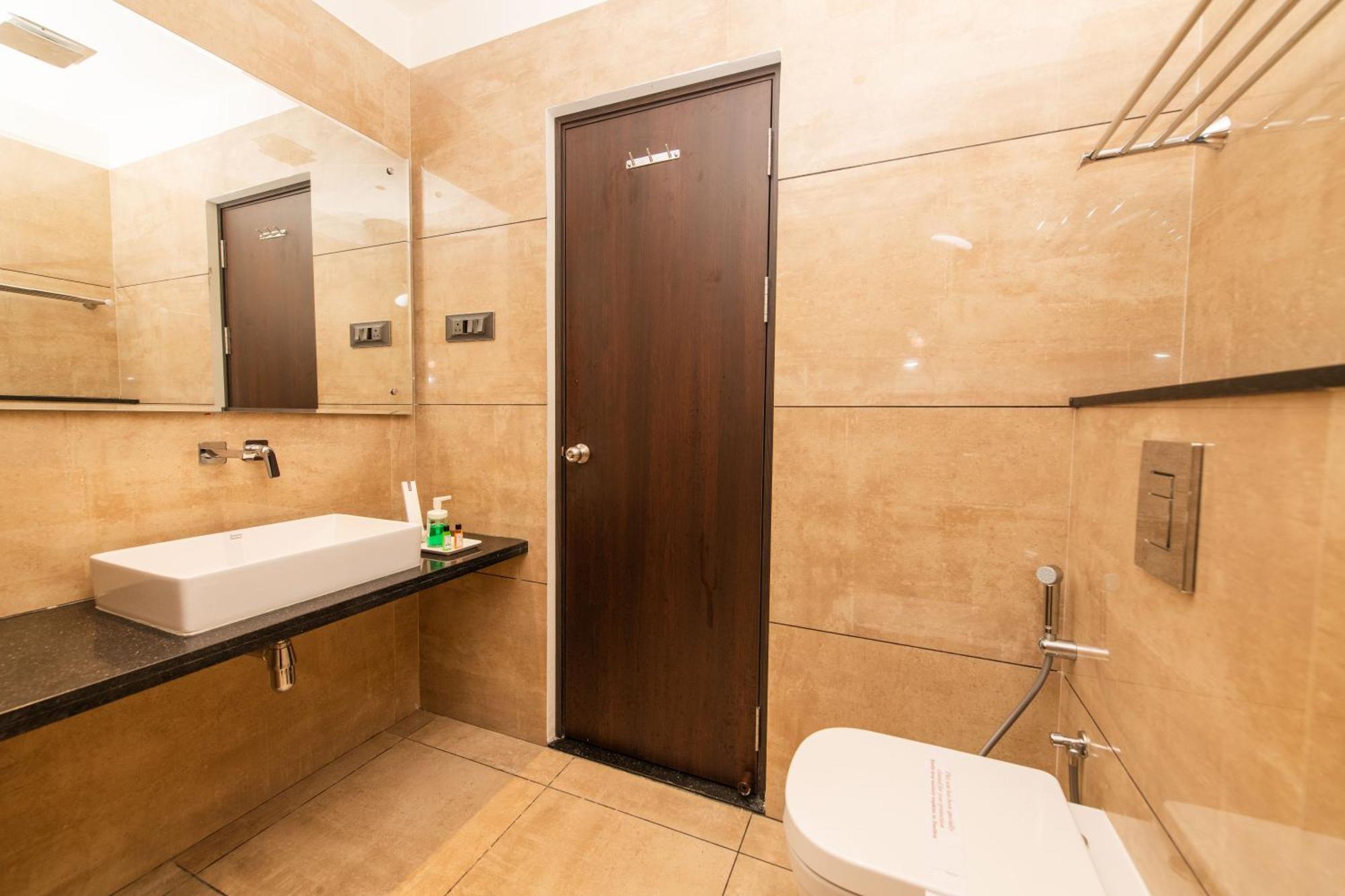 Hotel Mysore Radiance Exteriör bild